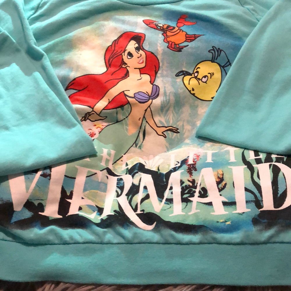 The little mermaid crop sweater